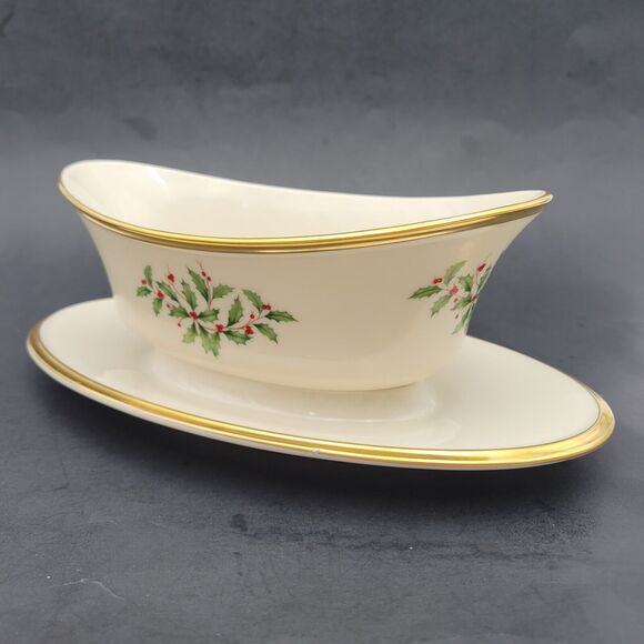 LENOX Holiday Gravy Boat Attached Underplate Holiday Holly Made in USA 24K Gold - Picture 2 of 12
